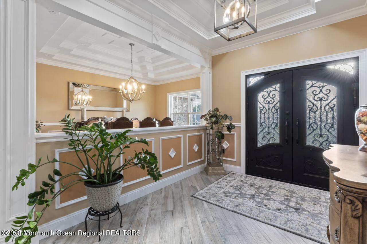 169 Oak Glen Road Howell, NJ 07731 - Photo 3 of 38 Foyer1