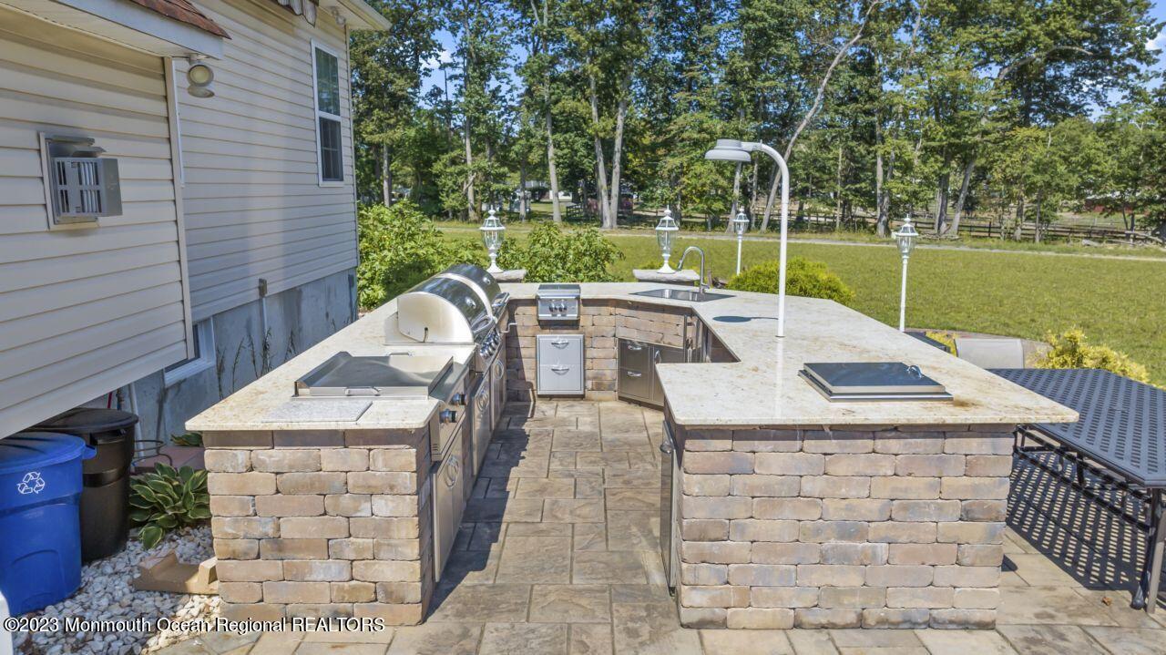 169 Oak Glen Road Howell, NJ 07731 - Photo 33 of 38 Yard3