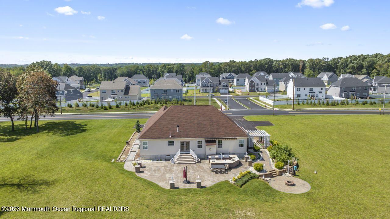 169 Oak Glen Road Howell, NJ 07731 - Photo 36 of 38 Back overview