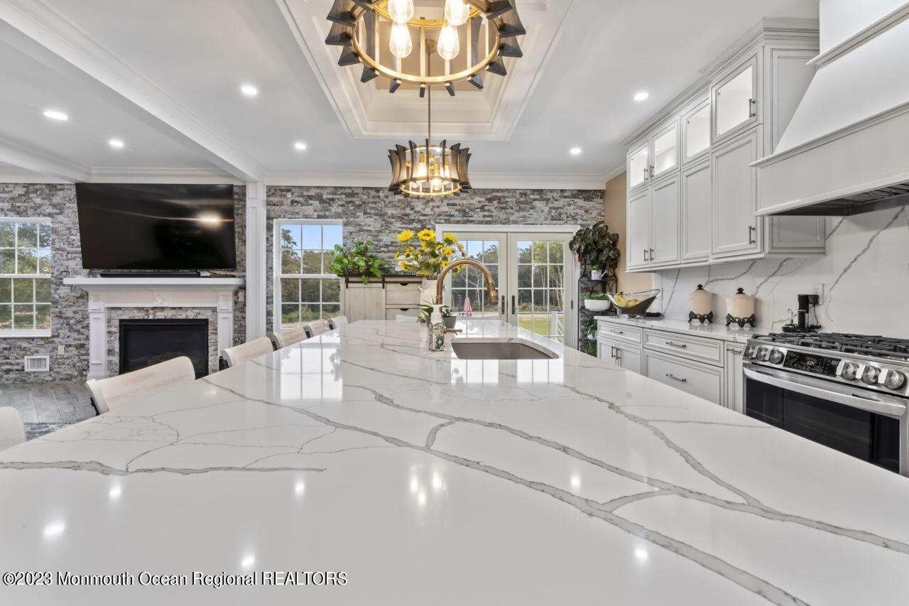 169 Oak Glen Road Howell, NJ 07731 - Photo 7 of 38 Kitchen2