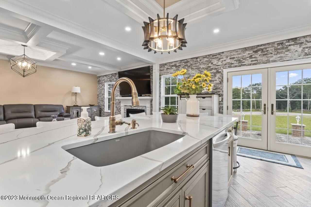 169 Oak Glen Road Howell, NJ 07731 - Photo 9 of 38 Kitchen4