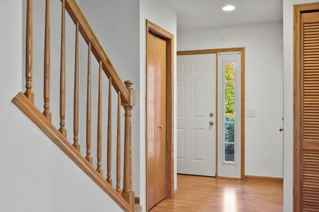 $299,900 | 5625 Osborn Drive, McFarland, WI 53558