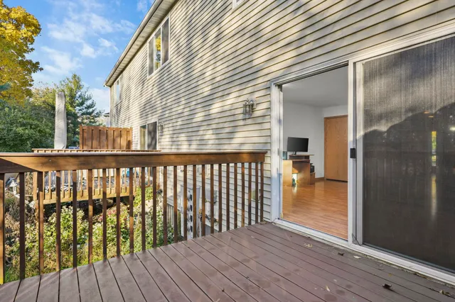 $299,900 | 5625 Osborn Drive, McFarland, WI 53558