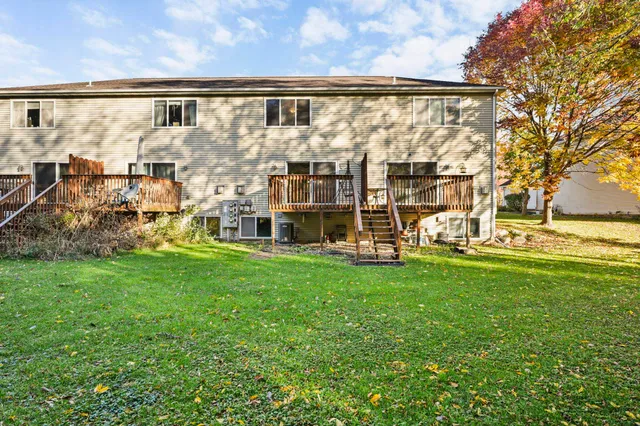 $299,900 | 5625 Osborn Drive, McFarland, WI 53558