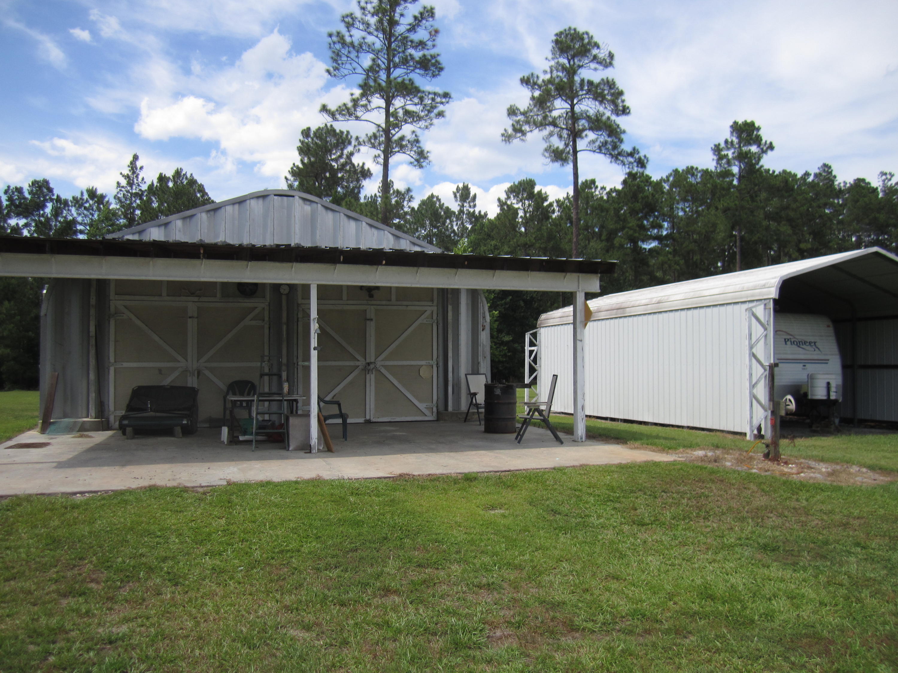 329 3 Mile Road Walterboro, SC 29488 - Photo 3 of 4 329 Three Mile Rd