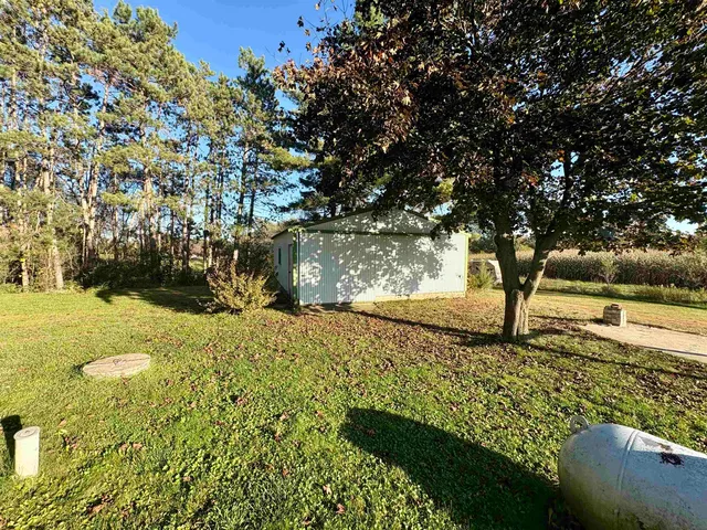 $240,000 | W10349 Valley View Road, Shawano, WI 54166