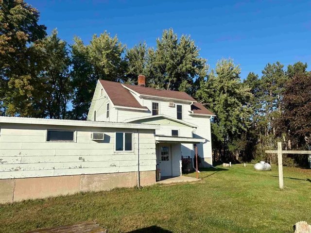 $240,000 | W10349 Valley View Road, Shawano, WI 54166
