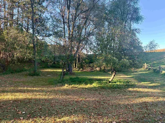 $240,000 | W10349 Valley View Road, Shawano, WI 54166
