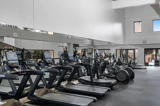 $169,900 | 20 Northeast 2nd Street, Unit P1802, Minneapolis, MN 55413