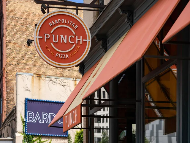 $169,900 | 20 Northeast 2nd Street, Unit P1802, Minneapolis, MN 55413