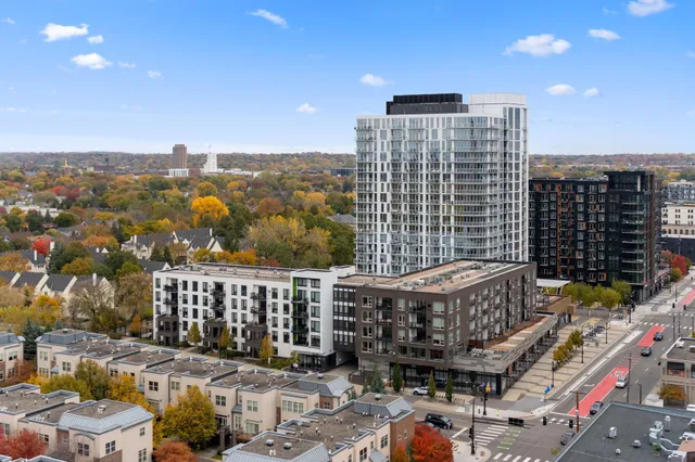 $169,900 | 20 Northeast 2nd Street, Unit P1802, Minneapolis, MN 55413