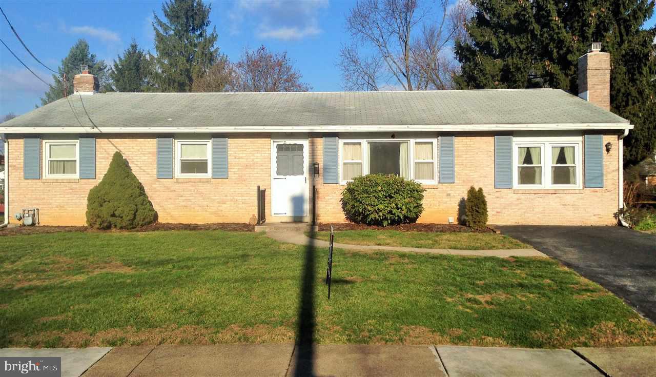 812 Fairview Road Carlisle, PA 17013 - Photo 1 of 22 Gallery Image 1