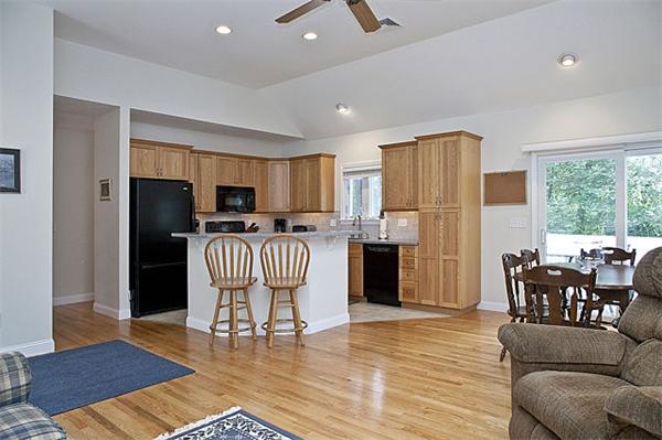 203 Florence Road Waltham, MA 02453 - Photo 2 of 20 Gallery Image 2