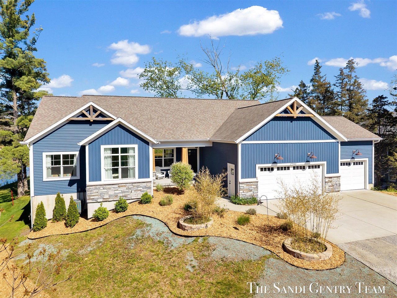 17940 Cove Street Spring Lake, MI 49456 - Photo 2 of 73