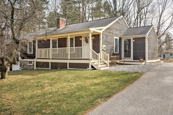 12 Williams Road Sturbridge, MA 01566 - Photo 1 of 30 front view of a house with a yard