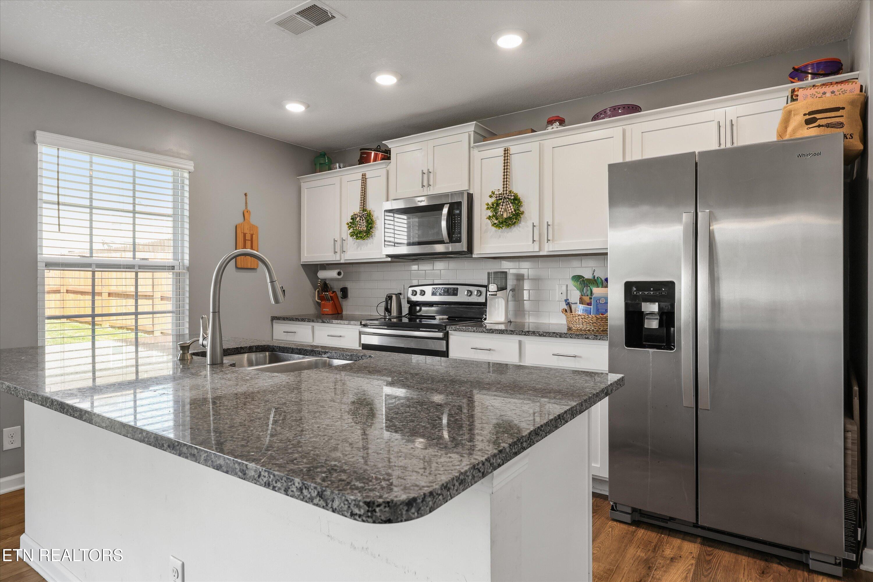 9556 Joy Denise Lane Heiskell, TN 37754 - Photo 14 of 36 13-9556 Joy Denise Ln28
