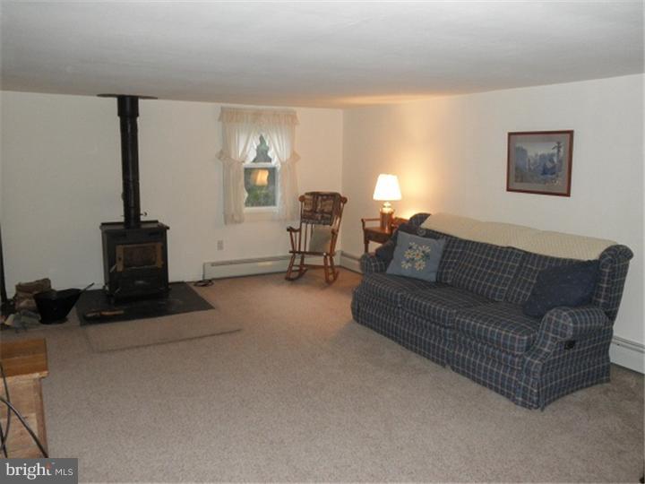 1070 Saucony Road Kutztown, PA 19530 - Photo 8 of 19 Gallery Image 8