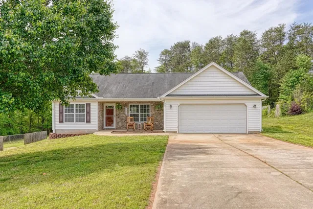 $290,000 | 286 Heatherbrook Drive, Lyman, SC 29365
