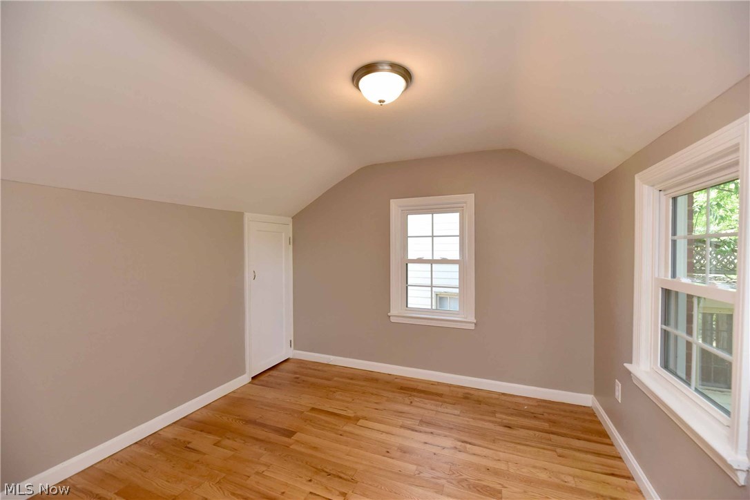 1044 Pennfield Road Cleveland, OH 44121 - Photo 16 of 26
