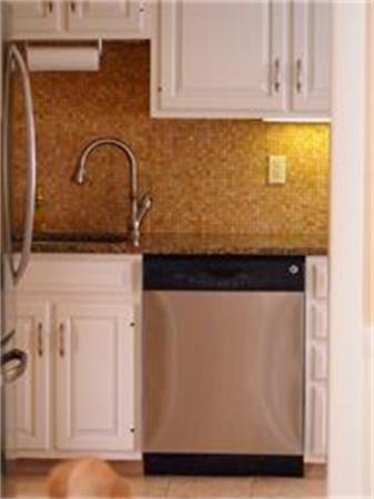 5 Hurlcroft Road Milton, MA 02186 - Photo 5 of 13 Gallery Image 5