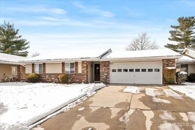 $399,000 | 769A Marlton Road, Unit B, Monroe Township, NJ 08831