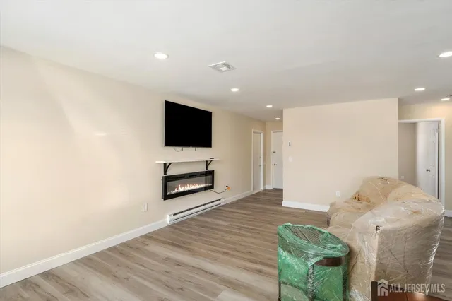 $399,000 | 769A Marlton Road, Unit B, Monroe Township, NJ 08831