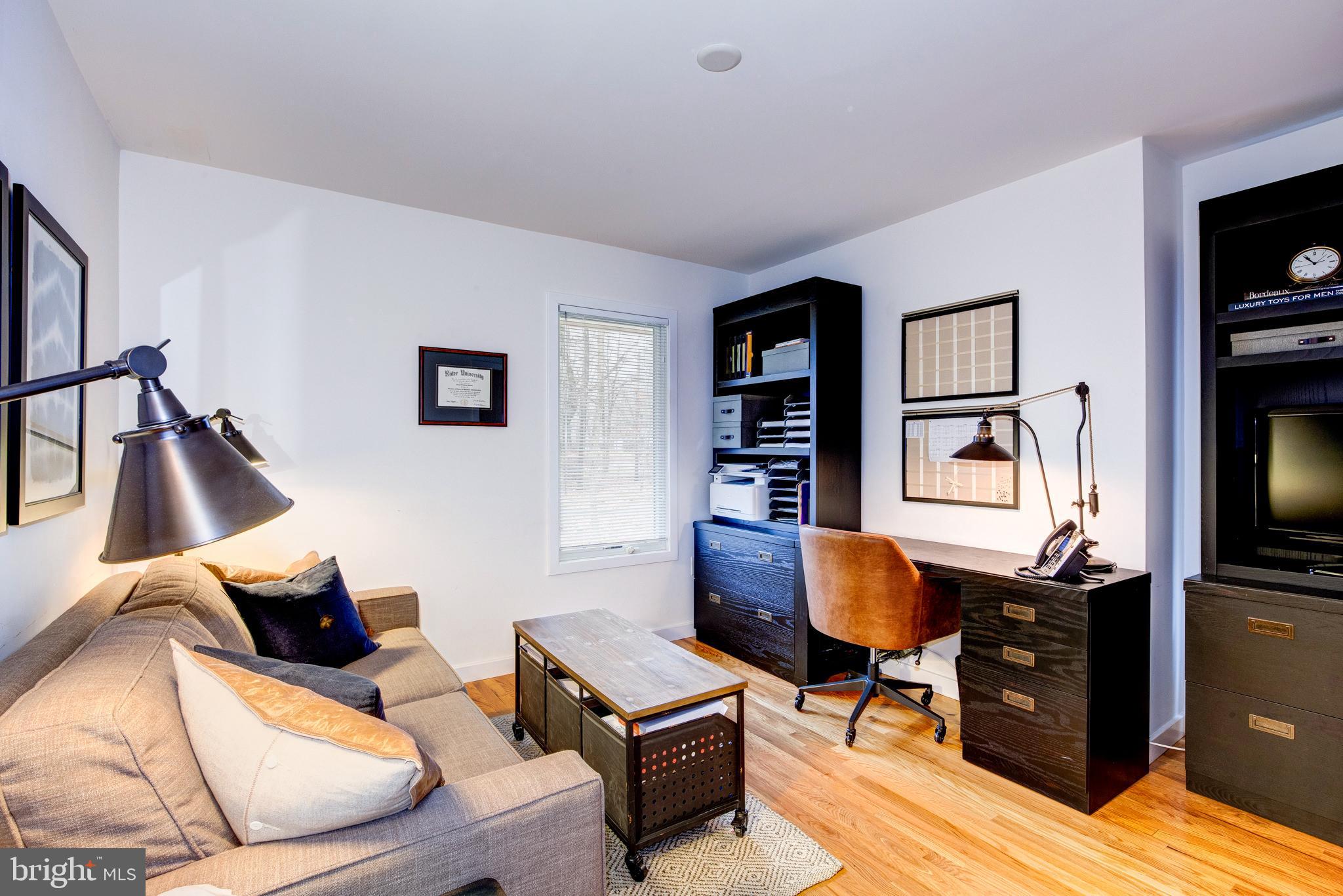 387 A Riverside Drive Princeton, NJ 08540 - Photo 20 of 23 a room with furniture piano and a window