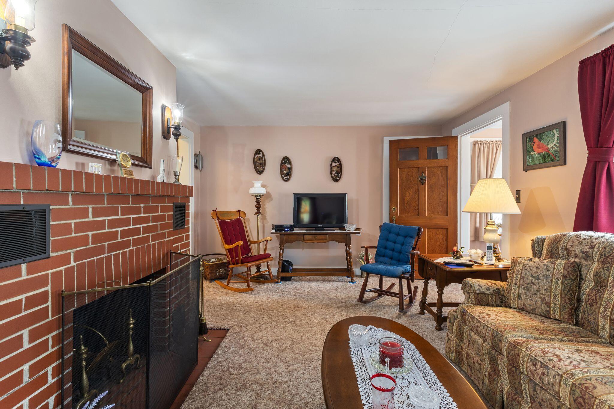 395 Alfred Street Biddeford, ME 04005 - Photo 11 of 34 395_Alfred_Rd_06