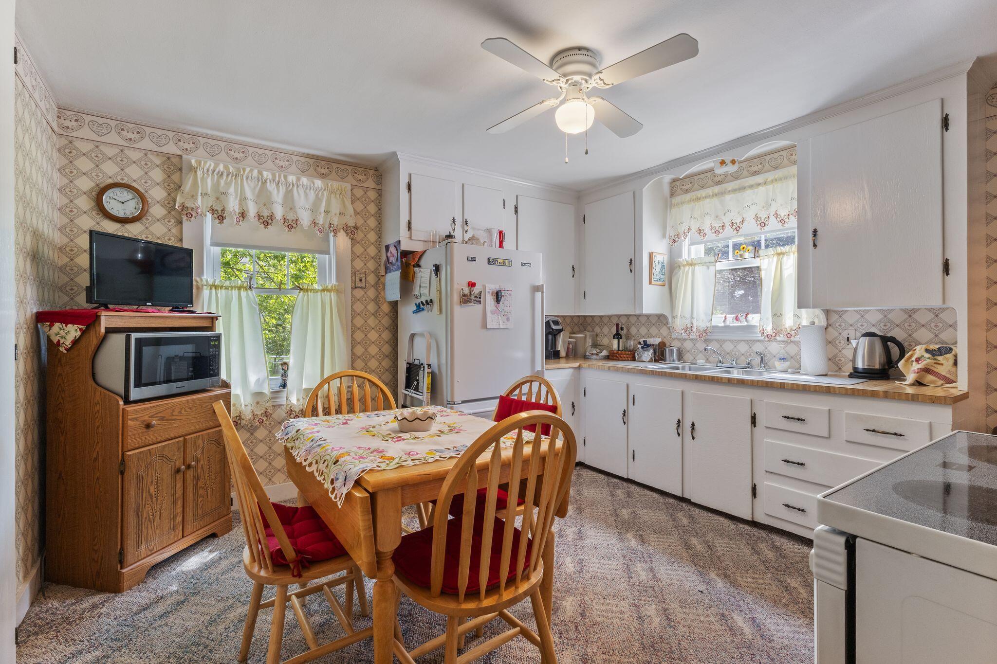 395 Alfred Street Biddeford, ME 04005 - Photo 12 of 34 395_Alfred_Rd_07