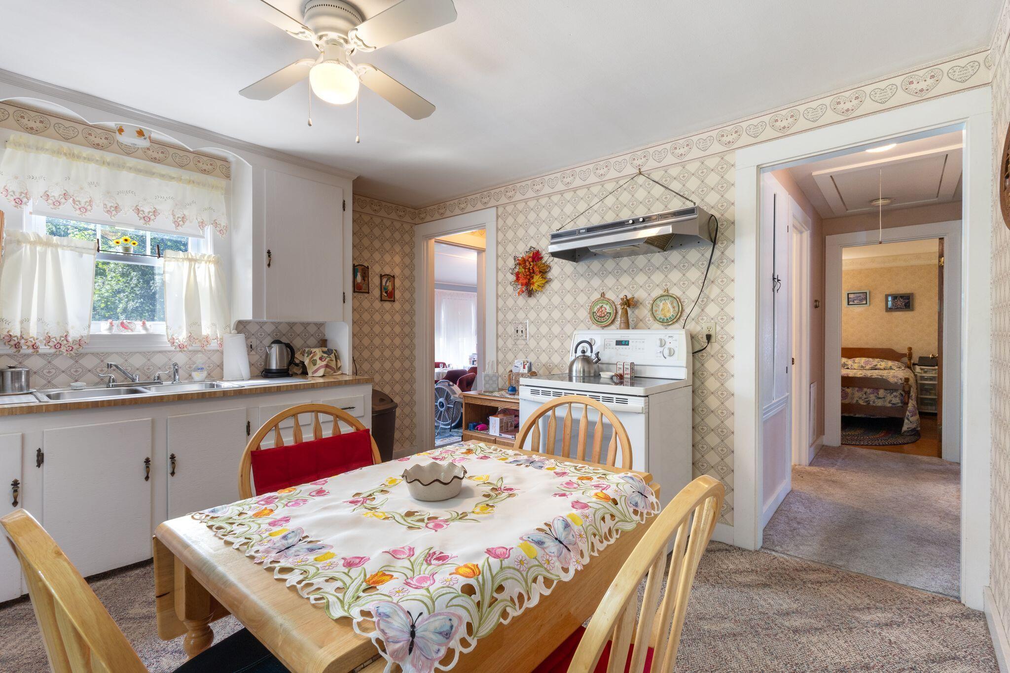 395 Alfred Street Biddeford, ME 04005 - Photo 16 of 34 395_Alfred_Rd_11