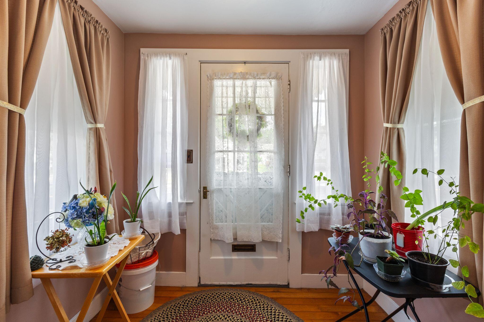 395 Alfred Street Biddeford, ME 04005 - Photo 8 of 34 395_Alfred_Rd_03