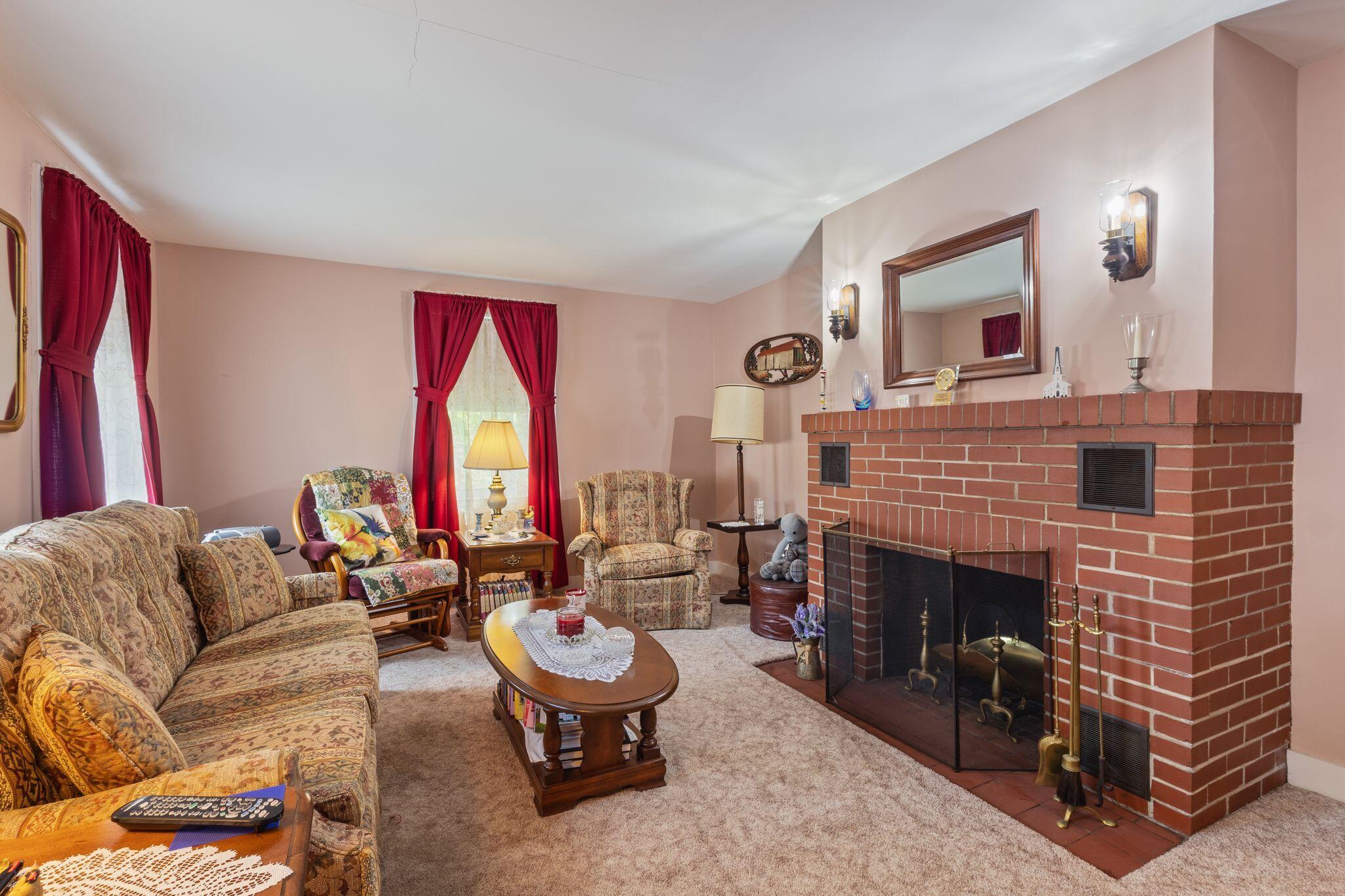 395 Alfred Street Biddeford, ME 04005 - Photo 10 of 34 395_Alfred_Rd_05