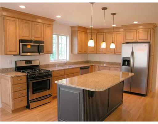 278 Long Sands Road, Unit 2 York, ME 03909 - Photo 5 of 11 Kitchen.