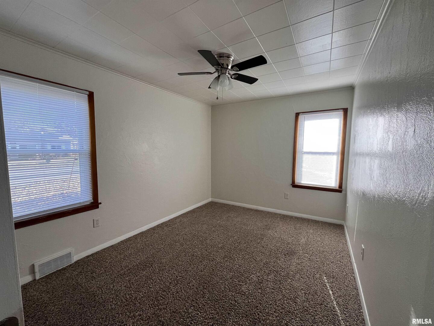 613 9th Avenue West Milan, IL 61264 - Photo 7 of 12