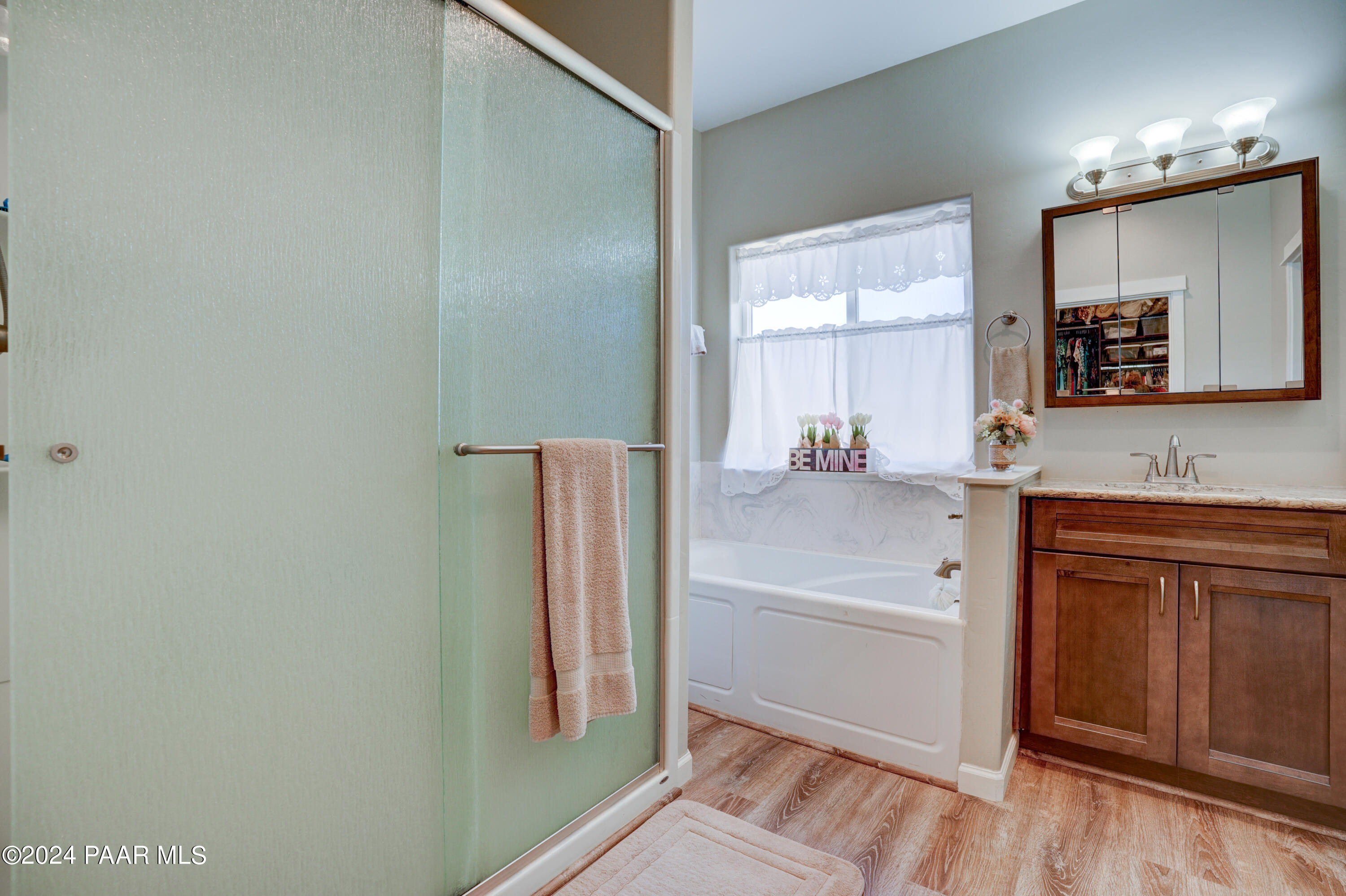 4430 West Sullivan Buttes Ridge Chino Valley, AZ 86323 - Photo 16 of 43 Primary Bathroom 2