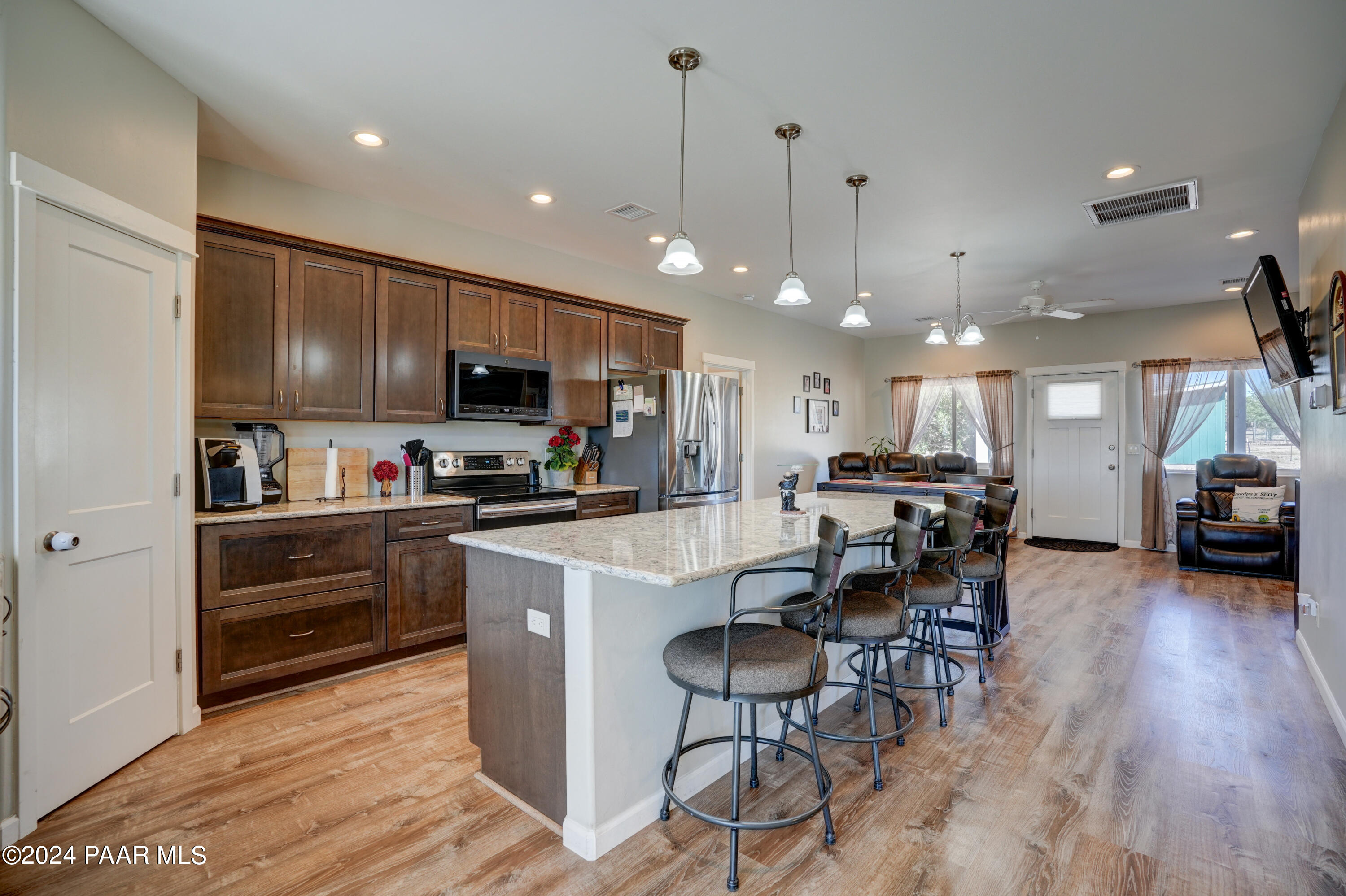 4430 West Sullivan Buttes Ridge Chino Valley, AZ 86323 - Photo 6 of 43 Kitchen 2