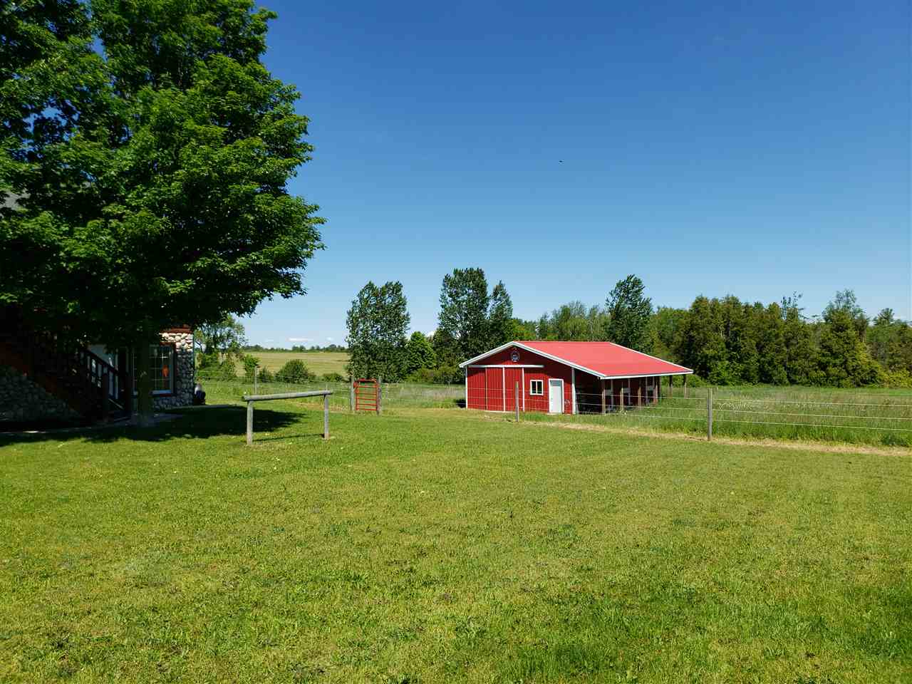 9750 Bates Road Williamsburg, MI 49690 - Photo 5 of 94 1862125-4.JPG