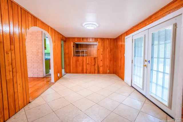 a view of entryway with stairs