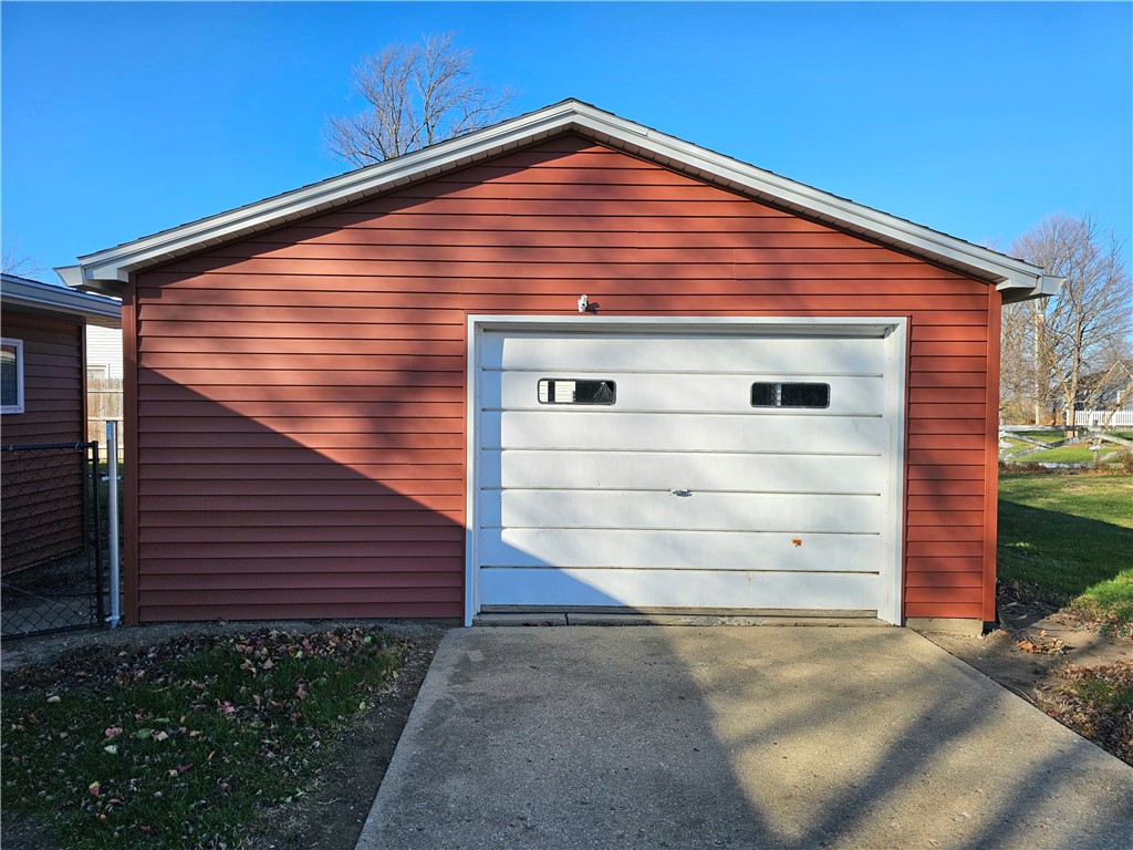 303 North Oakland Road Ashmore, IL 61912 - Photo 21 of 23