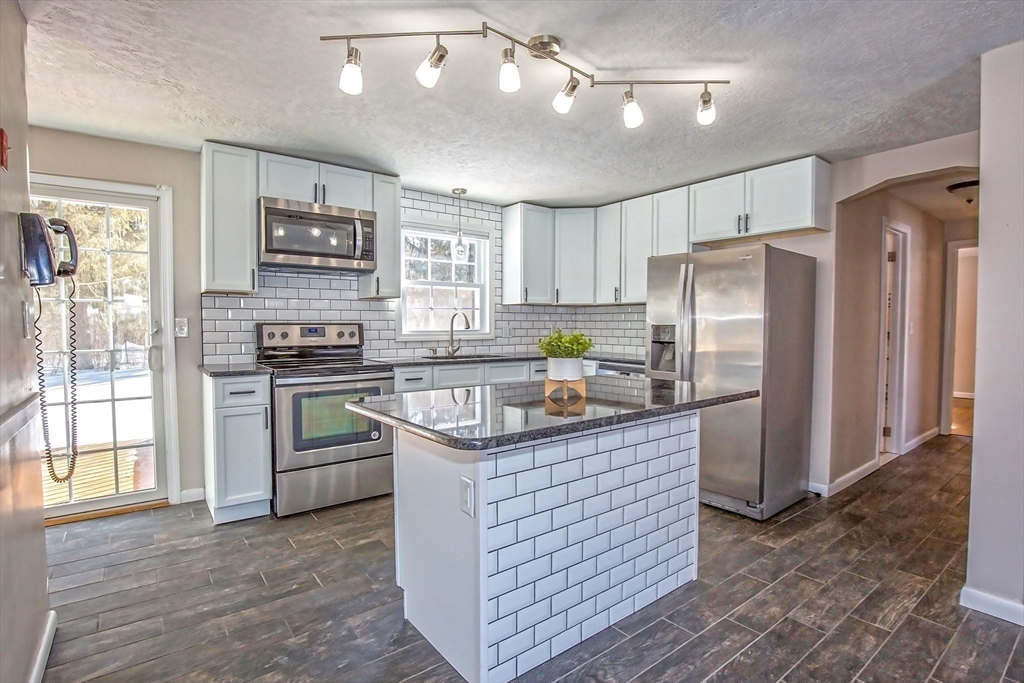 6 Brooklawn Road Wilbraham, MA 01095 - Photo 16 of 36 Gallery Image 16