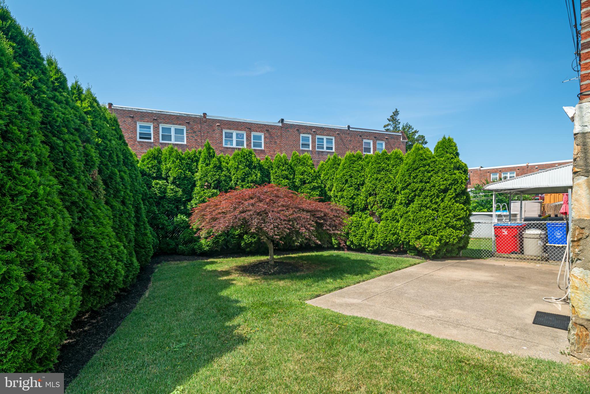 11811 Basile Road Philadelphia, PA 19154 - Photo 23 of 26 Rear Mature Seclusion