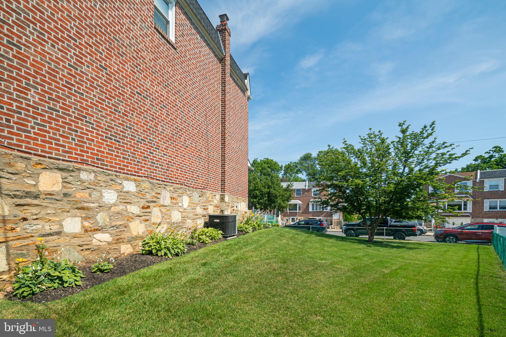 11811 Basile Road Philadelphia, PA 19154 - Photo 25 of 26 wonderful Brick home