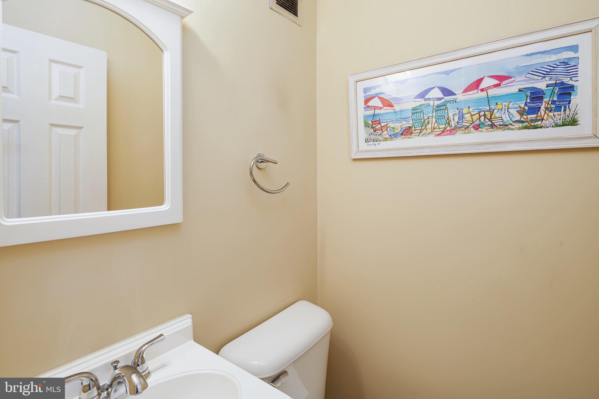 11811 Basile Road Philadelphia, PA 19154 - Photo 8 of 26 Half Bath on Main Floor