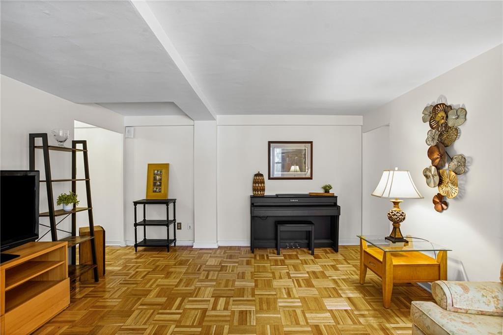 4601 Fifth Avenue, Unit 221 Pittsburgh, PA 15213 - Photo 7 of 44
