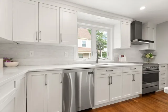 $1,199,000 | 160 Waverley Street, Unit 160, Belmont, MA 02478