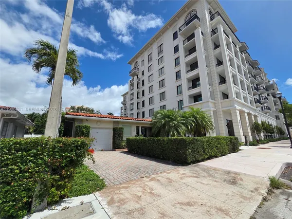$1,200,000 | 345 Malaga Avenue, Coral Gables, FL 33134