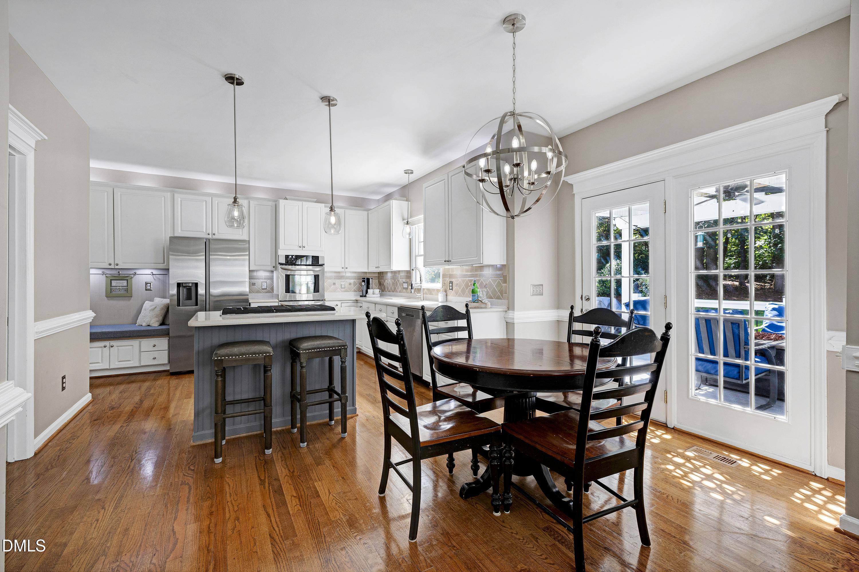 210 Coltsgate Drive Cary, NC 27518 - Photo 6 of 44 Scene-14