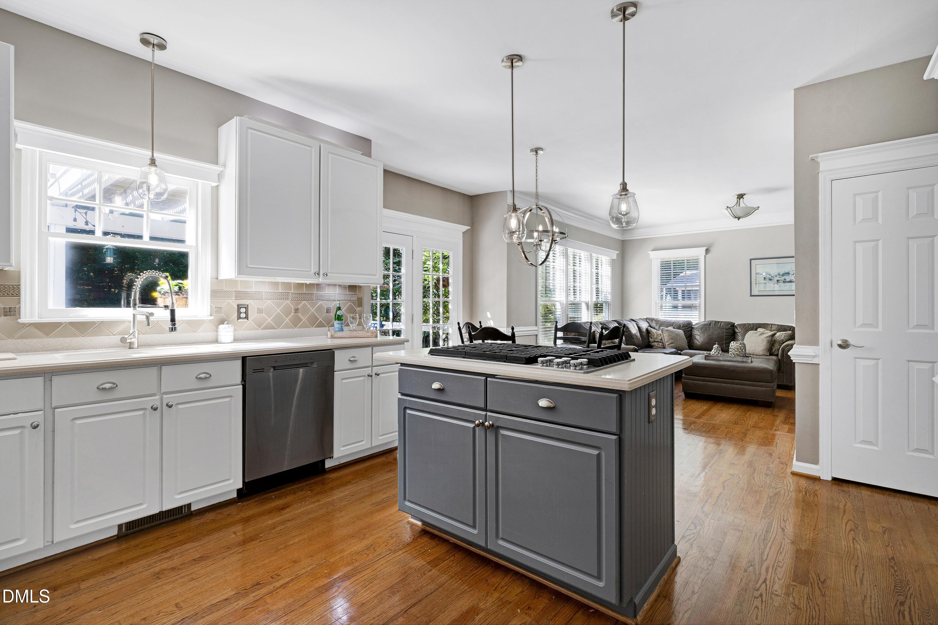 210 Coltsgate Drive Cary, NC 27518 - Photo 9 of 44 Scene-18