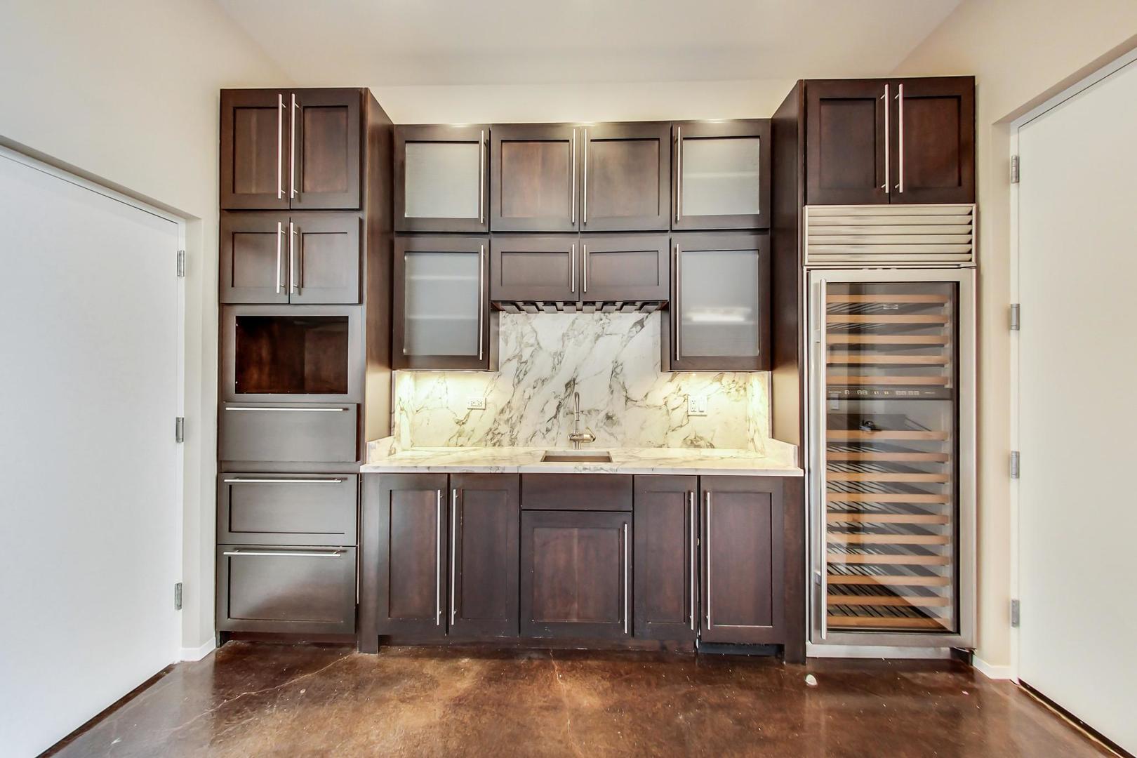 813 West Fulton Market, Unit 2 Chicago, IL 60607 - Photo 8 of 41