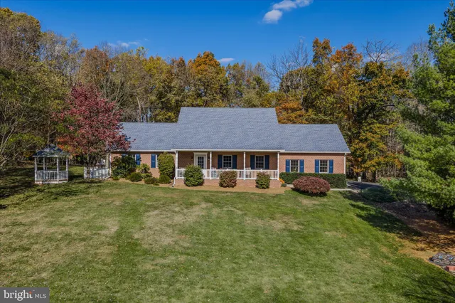 a view of a house with garden